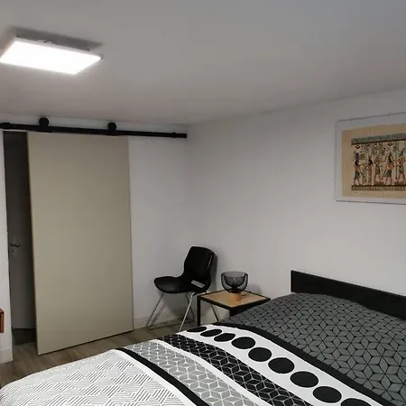 4 Personnes Avec Piscine 60m2 * Le Barp